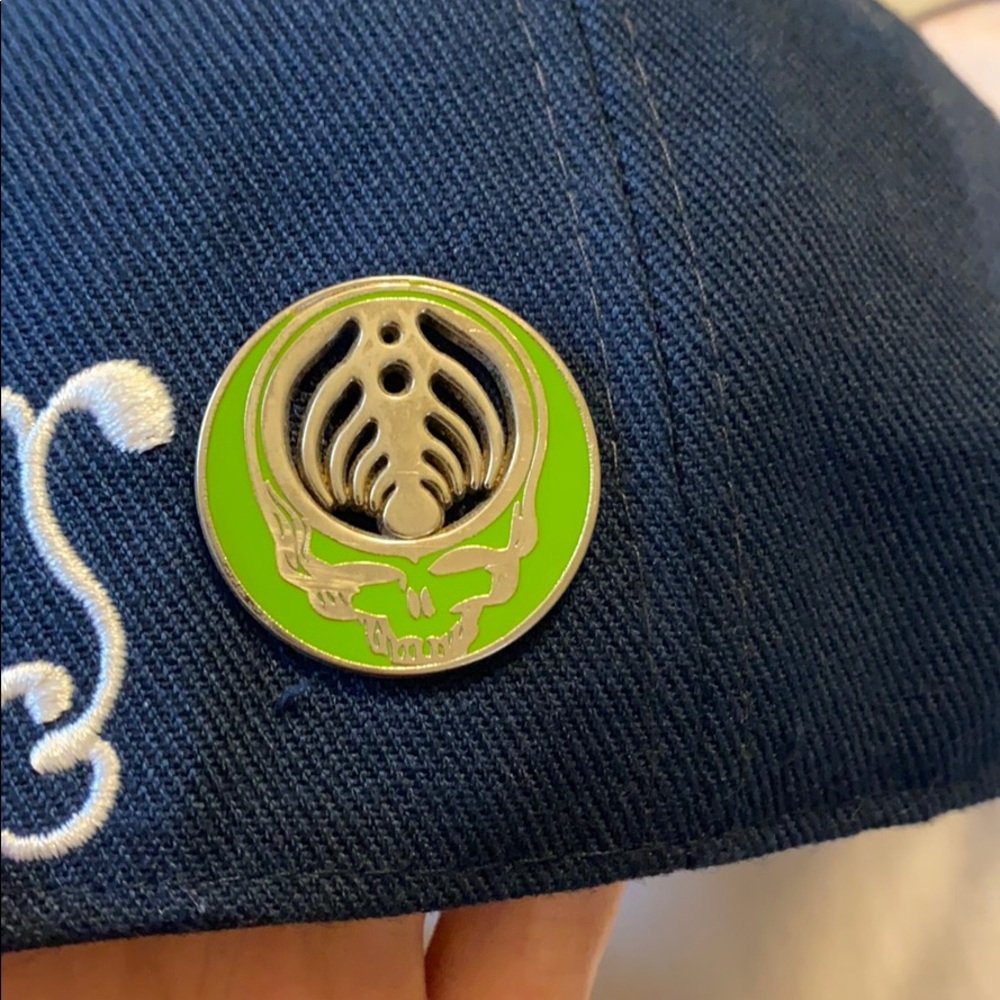 Grateful Bass Pin